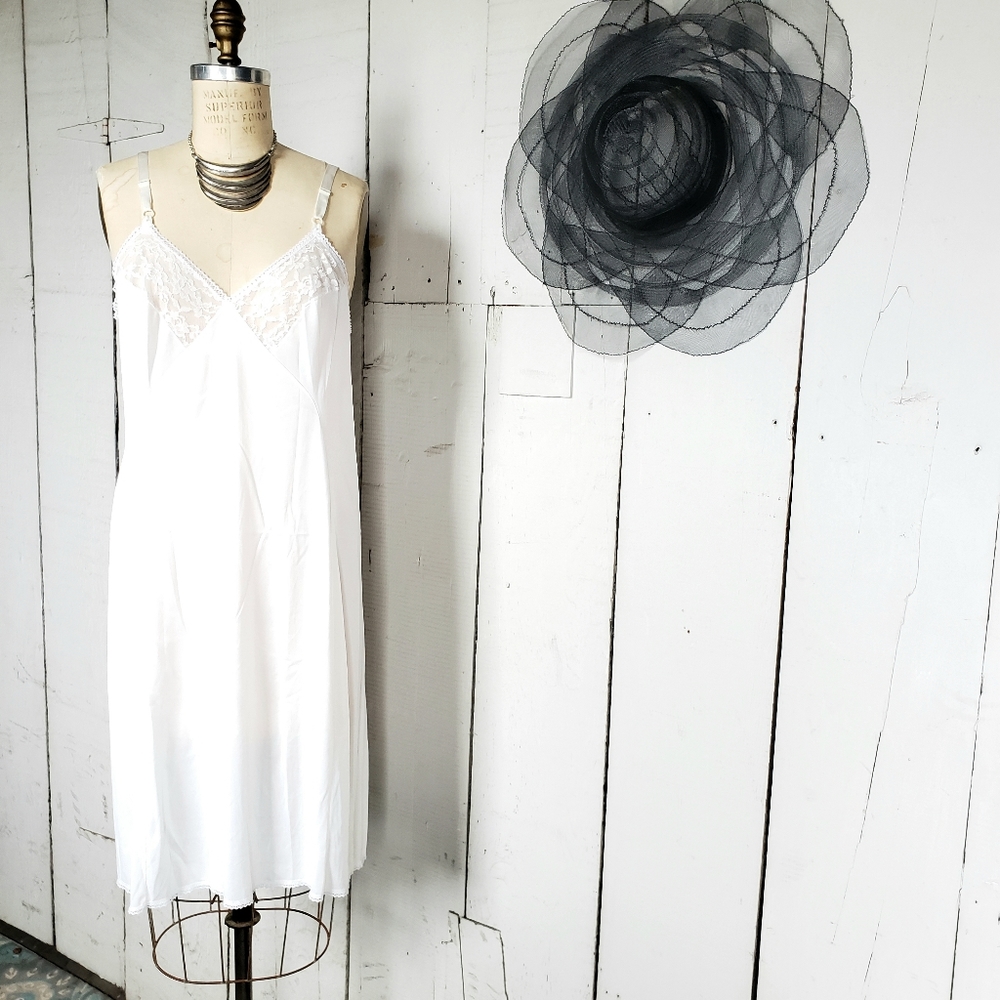 Vintage White Silky Slip, Sz L/38